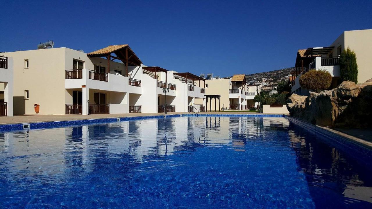 2 Bedroom Poolside Apartment E9 Peyia Luaran gambar