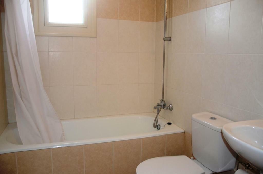 2 Bedroom Poolside Apartment E9 Peyia Luaran gambar